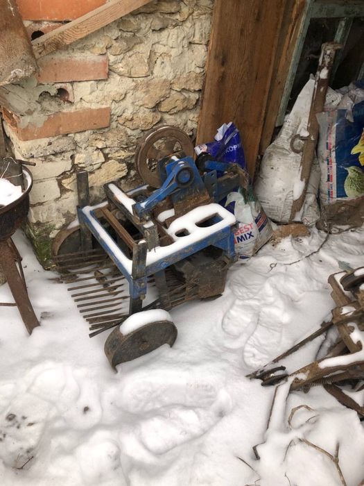 Мінітрактор Zubr