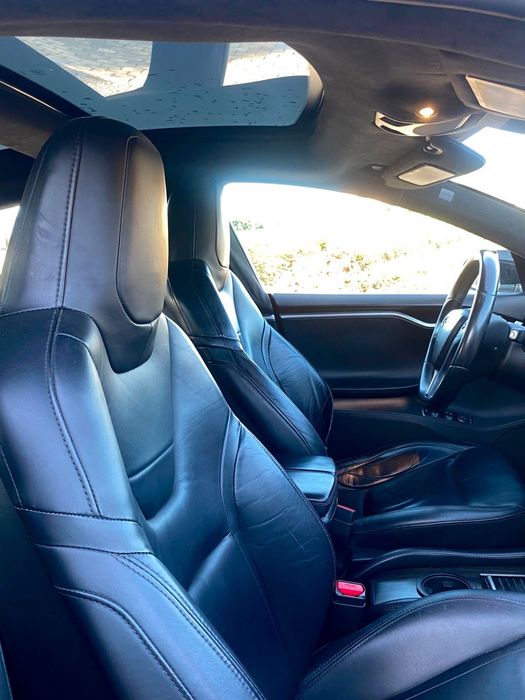 Tesla Model S533469020312709126