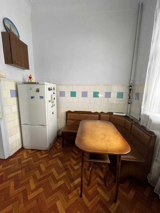 Оренда першого поверху приватного будинку Устинівський пров. 18А