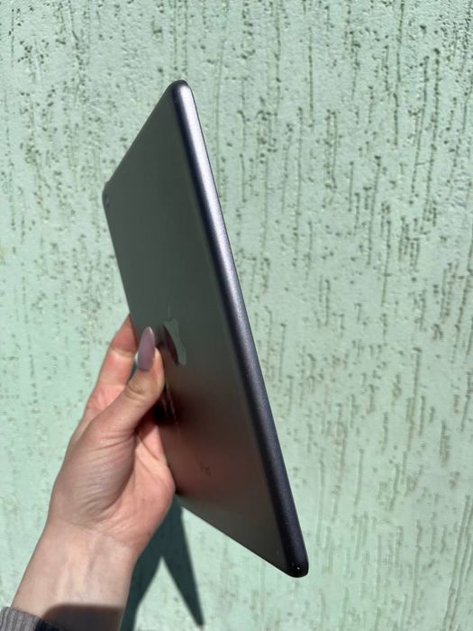 Планшет iPad Mini 16gb A1432  WiFi