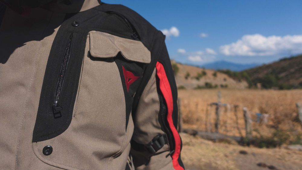 Casaco NOVO Dainese Adventure/ Touring (4 Estações) Em 48 e 50