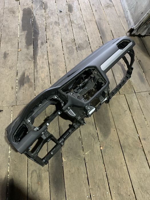 Торпеда Tiguan Allspace usa 2017-2024 з подушкою