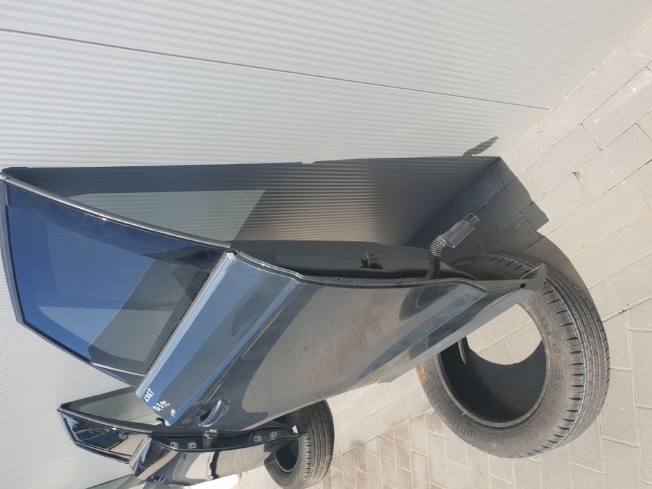 Audi Q3 8U Drzwi LX6T tył prawe lewe