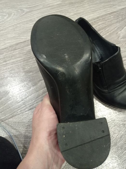 Шкіряні туфлі 36 розмір