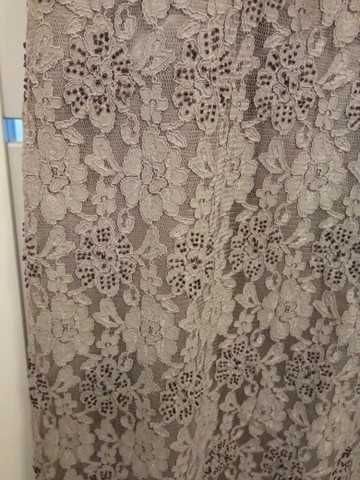 Elegancka sukienka z jedwabiem Monnari