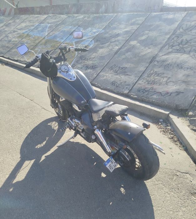 Honda shadow 400