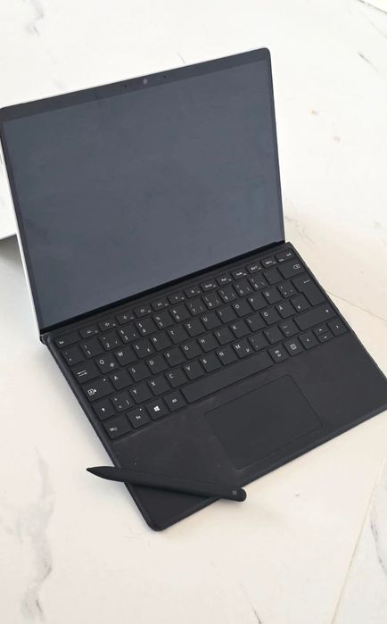Tablet+Klawiatura+Pen Microsoft Surface Pro 8 13/i5/16GB/256GB/Win11