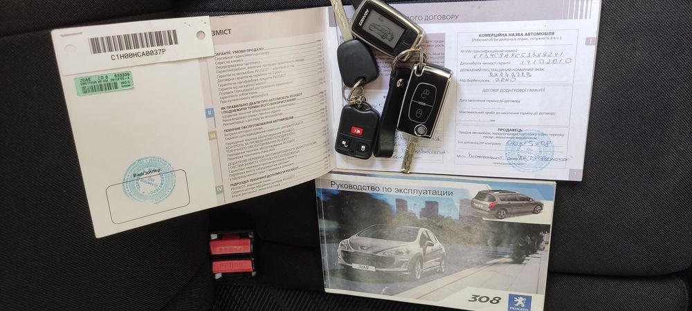Автомобіль Peugeot 308 / 2010 року / дизель 1.6