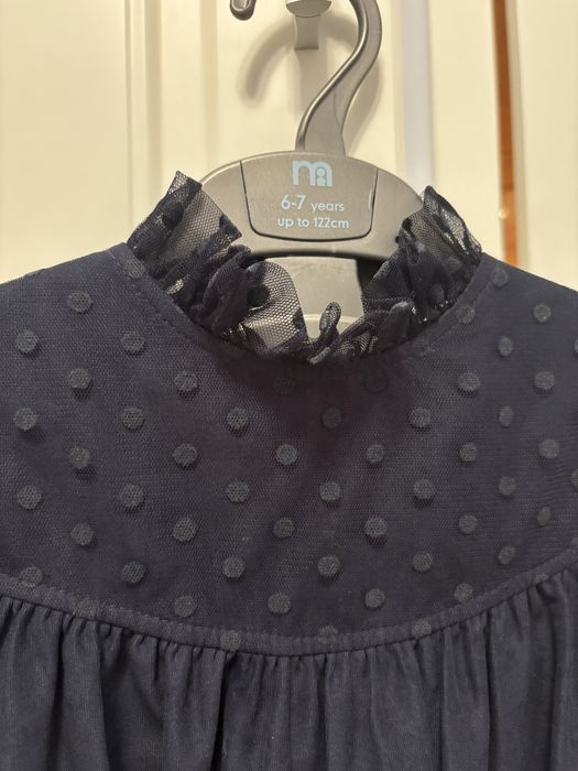 Сукня нарядна на дівчинку темне