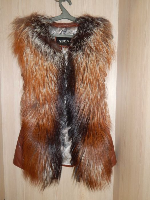 Жіноча куртка-жилет коричнева з натуральної шкіри з утеплення 44 розмі