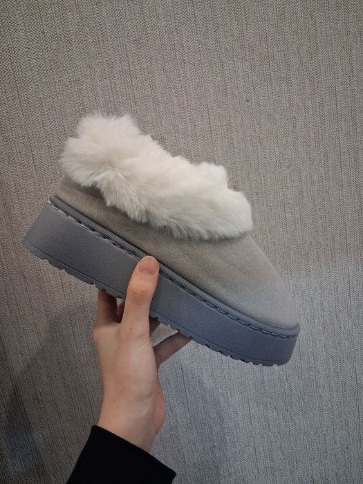 Уггі на високій підошві