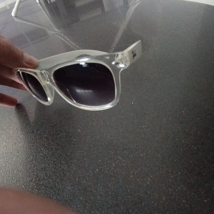 Piękne okulary przeciwsłoneczne RayBan