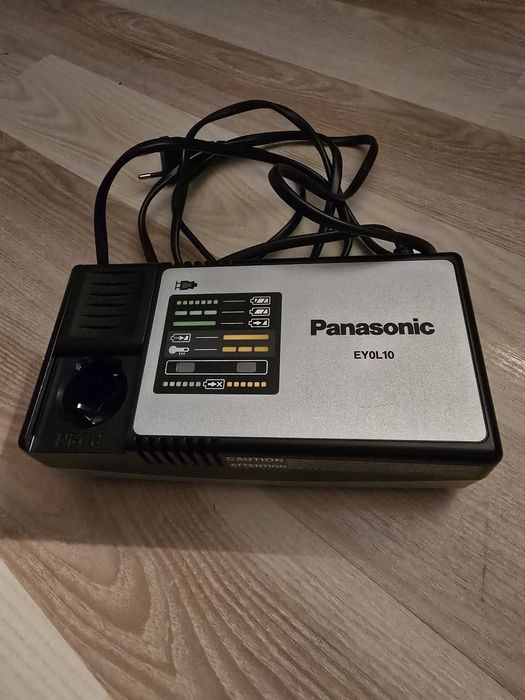 Panasonic EY0L10 ładowarka !!!