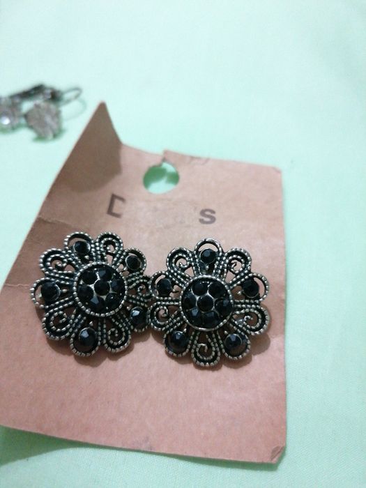 Brincos de vários tipos