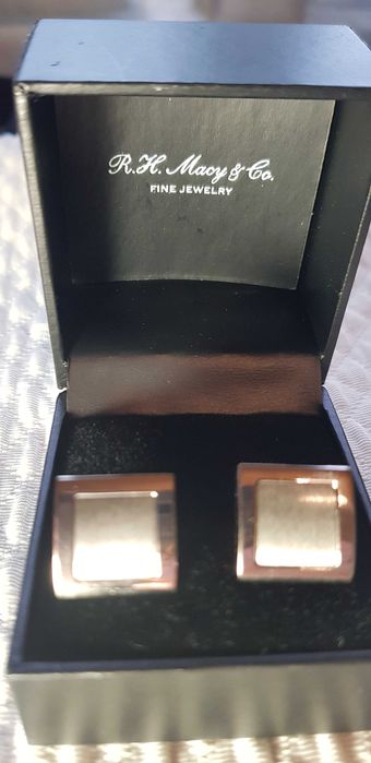 Запонки R.H. Macy & Co. FINE JEWELRY 350 грн. Запонки Київ на Olx