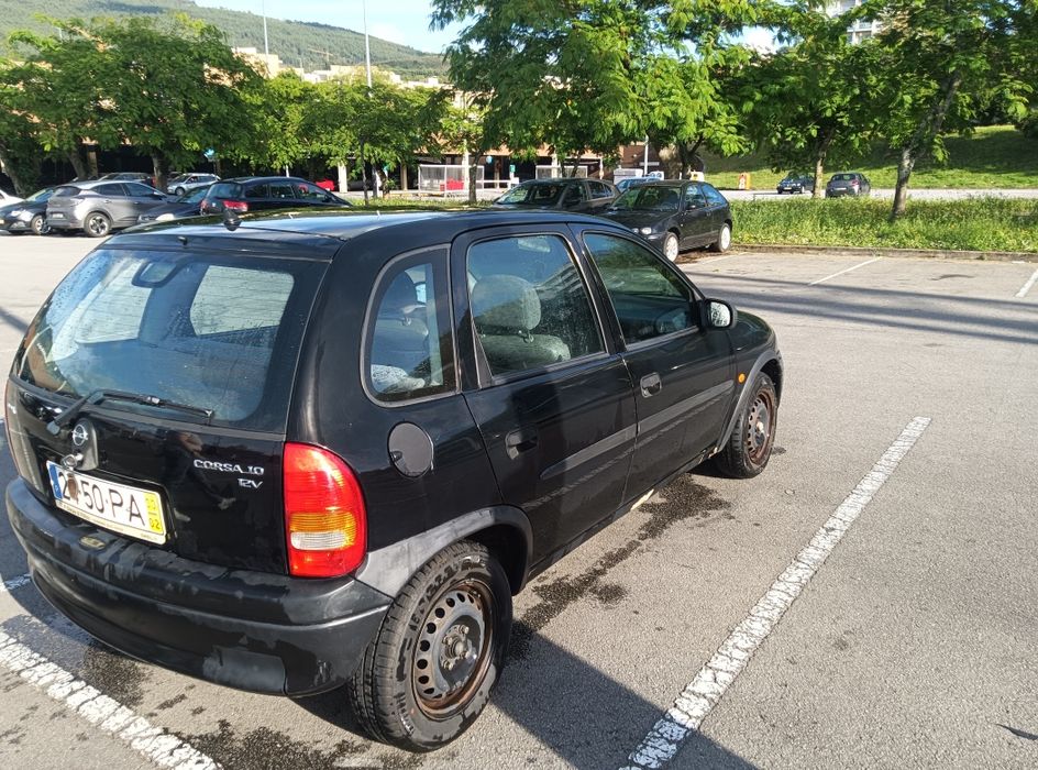 Opel Corsa 4 Portas
