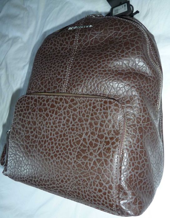 Mochilas italianas novas em pele Momo Design - SALDO