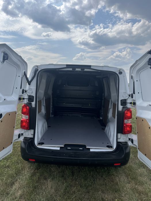 Opel Vivaro 1.5 z paką
