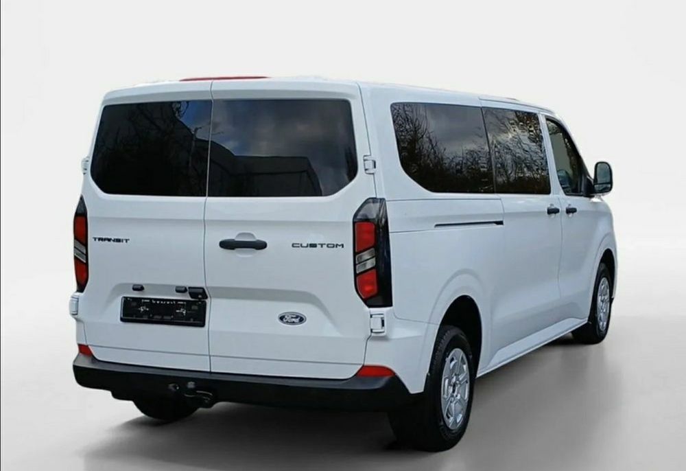 Ford Transit Custom 9os