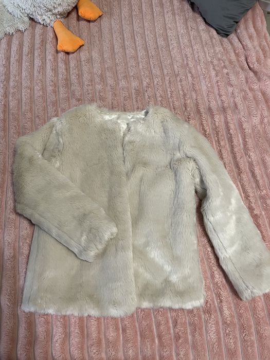 Шубка зі штучного хутра