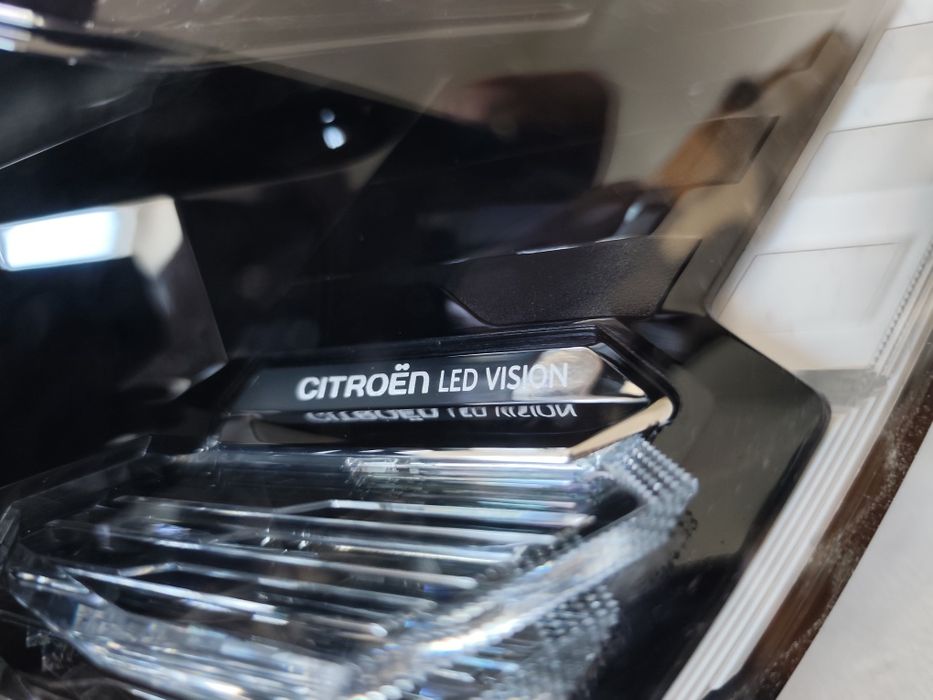 Farol Citroen C4 ótica led vision original usado