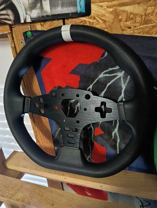Base Monza r3 para simulador