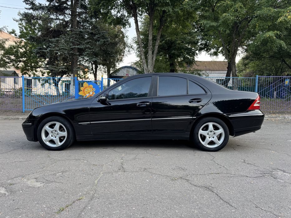 Продам Mercedes , на автоматі, 1.8 газ/бензин