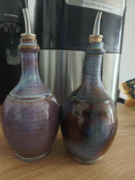 Butelki na ocet i oliwę emaliowane