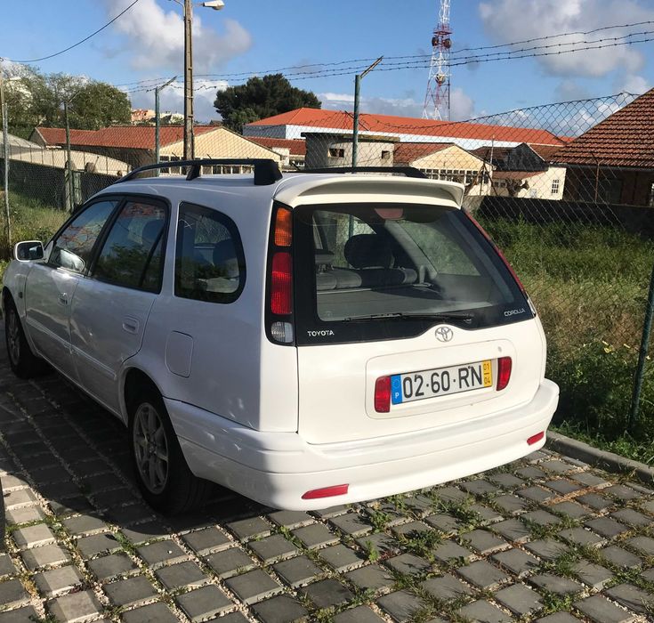 Toyota Corolla SW 1.4 VVT-i SOL AC – 2001 – Motor avariado — photo 2