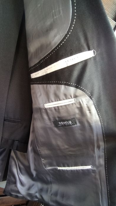 Garnitur vestus L