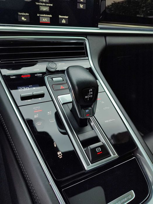 Porsche panamera sport turismo 4 e-hybrid sport chrono