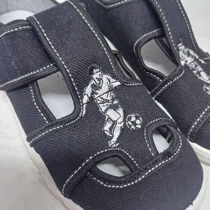 Nowe pantofle tenisówki roz 33