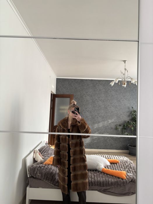 Натуральна норкова шуба