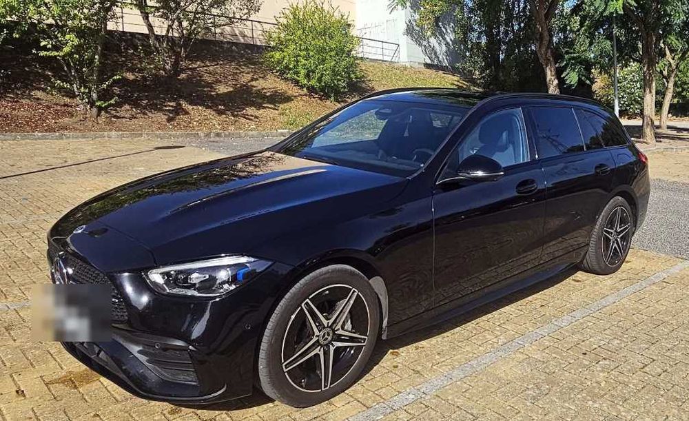 Mercedes-Benz C 300e AMG Line — photo 3