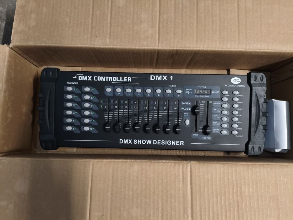 Luzes e controlador DMX discoteca