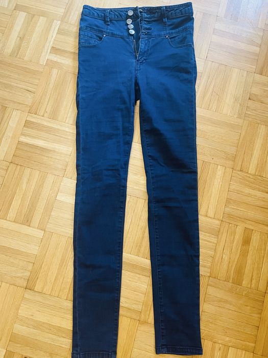 Stradivarius 36 granatowe jeansy rurki