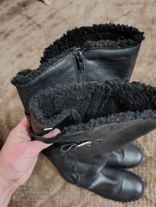 Сапоги жіночи шкіряні  39 р