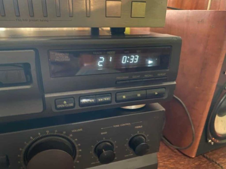 Odtwarzacz CD Technics SL-PG390