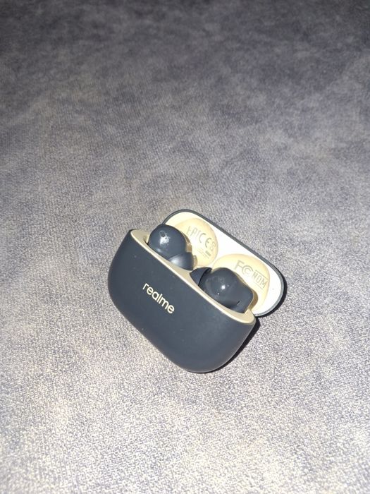 Realme buds t300