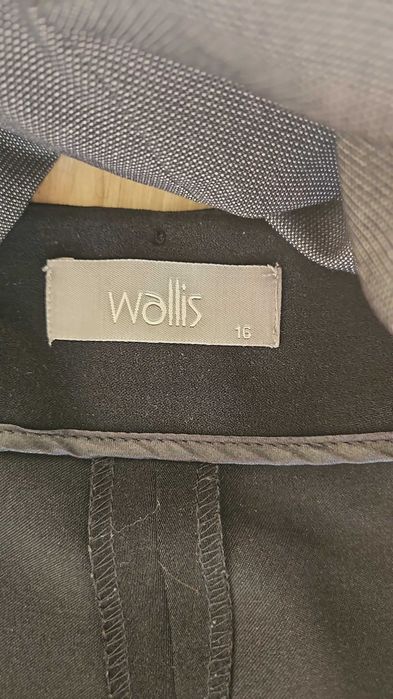 Komplet Wallis r. 16