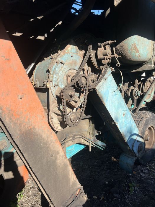 Продам комбаїн інісеє