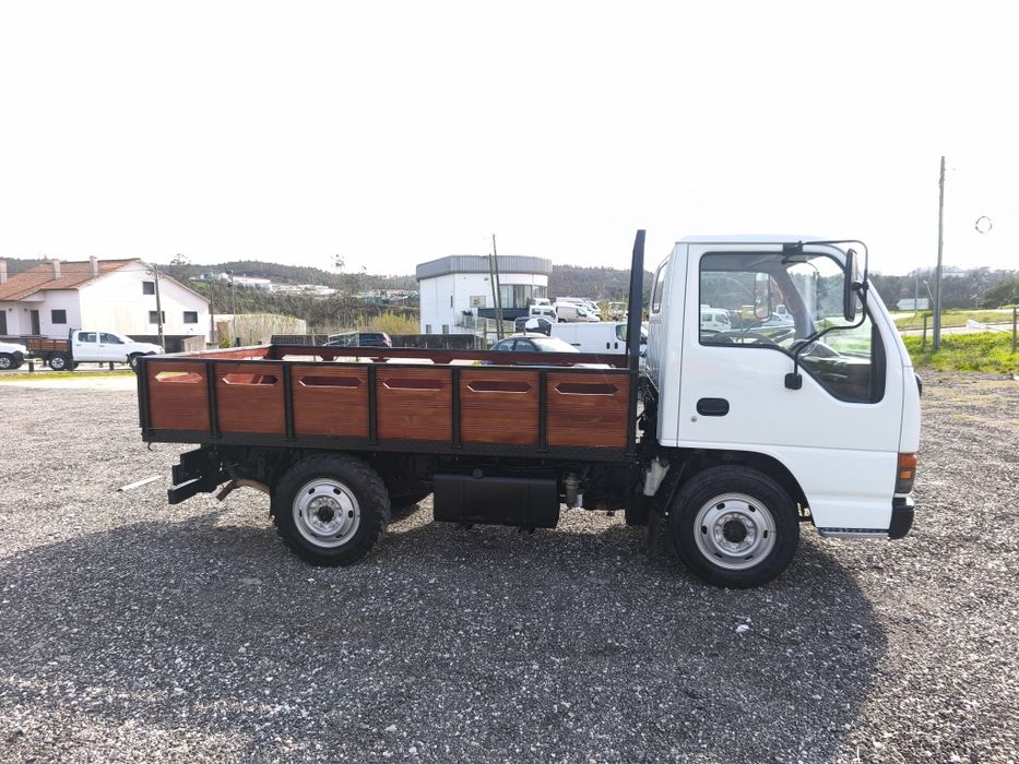 Isuzu   NKR  3.1