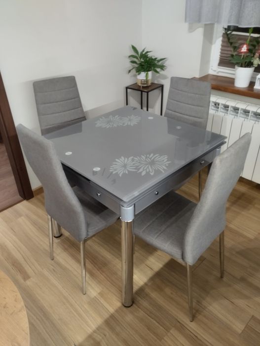 Stół szklany rozkladany krzesła chrom  komplet do jadalni kuchni szary