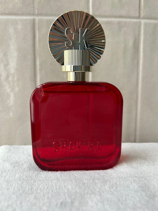 Perfume shakira nunca usado