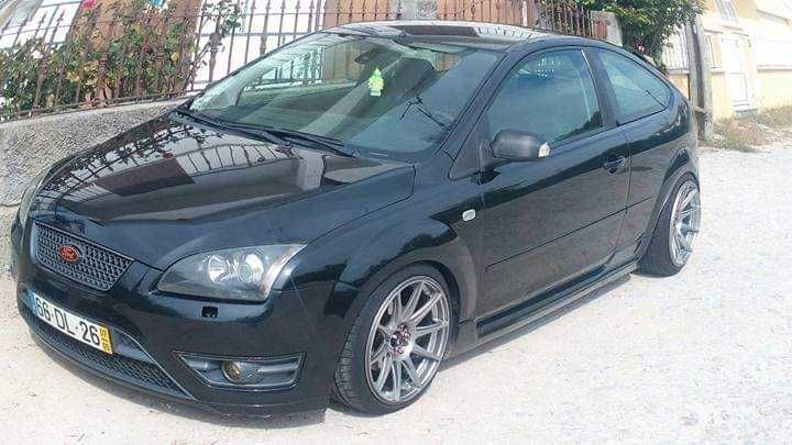 Vendo ou troco Ford focus 1,6 tdci kit ST