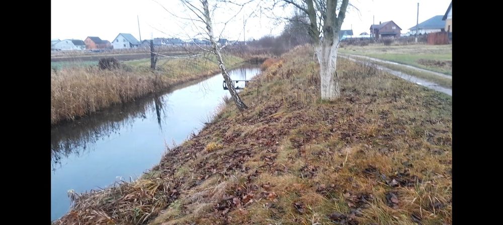 Продам земельну ділянку хмизи  Кобзаря.