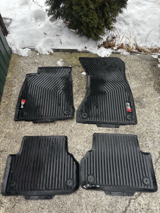 Gómowe dywaniki audi s4