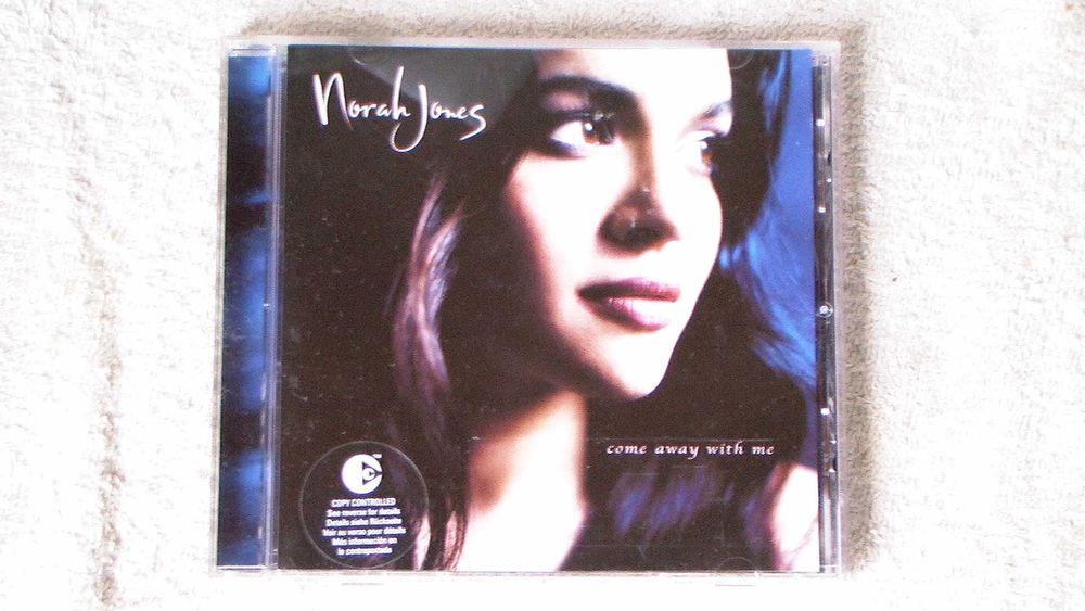 CD Norah Jones " Come Away With Me" ( Blue Note, E.U.)