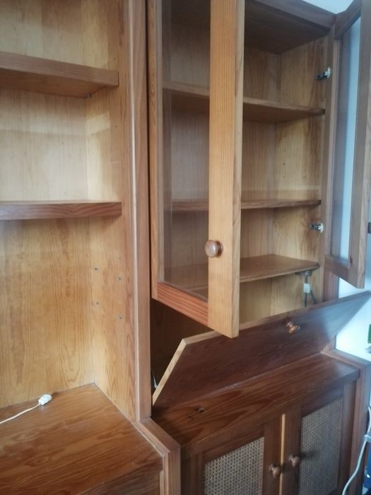 Móvel Pinho Maciço 3 mt vendo por unidade 60 eur