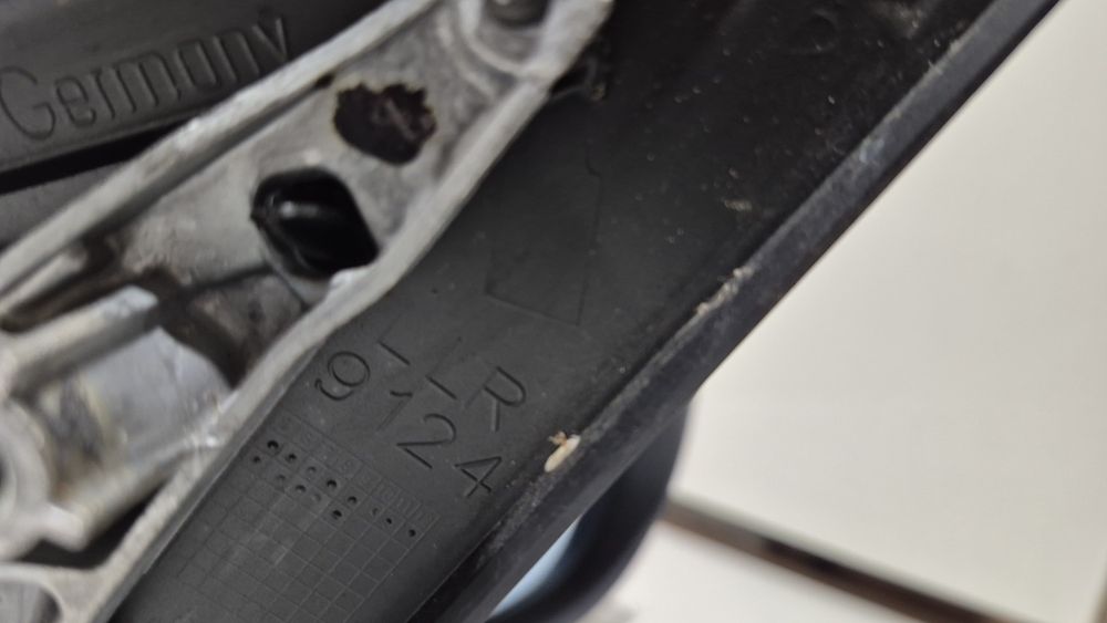 Lusterko prawy przód BMW E90 E91 LLR9124